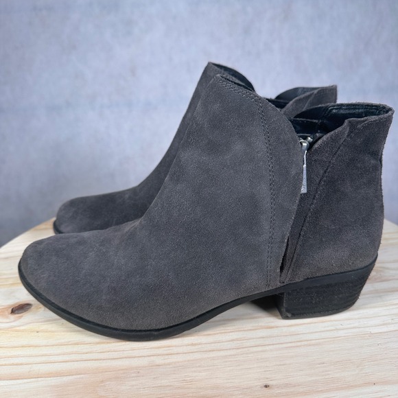 Lucky Brand Basel Suede Ankle Boots Womens 10M Grey Good Low Block Heel Bootie - Picture 8 of 15